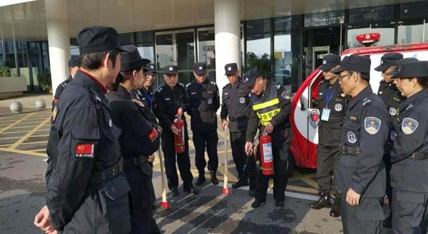 说明: 消防演习jpg